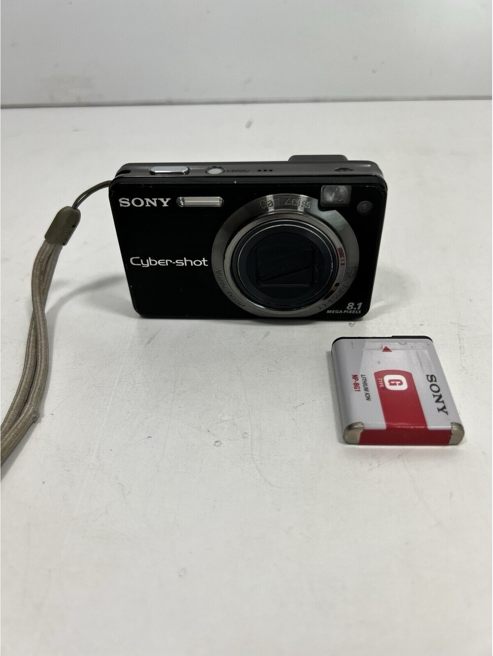 Sony Cyber shot DSC-W150 8.1MP Compact Digital Camera Black - Untested